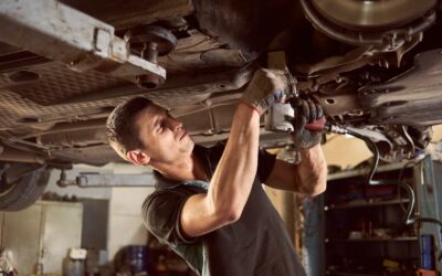 Comment choisir un professionnel qualifié pour la rénovation de votre véhicule : critères à prendre en compte et astuces
