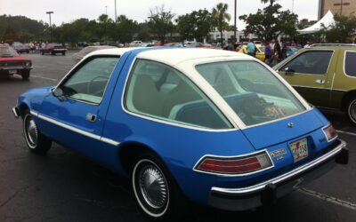 AMC Pacer 1975 : L’originalité du design face aux critiques.