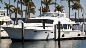 yacht en été
